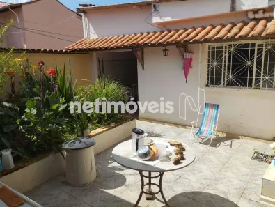 Casa com 3 Quartos à venda, 256m² no Industrial, Contagem