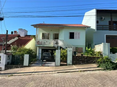 Casa com 2 Quartos à venda, 115m² no Universitário, Santa Cruz do Sul