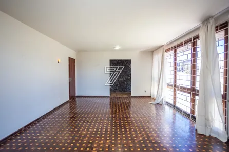 Lote/Terreno à venda, 496m² no Parolin, Curitiba