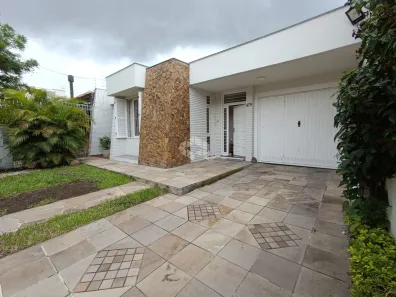 Casa com 3 Quartos à venda, 225m² no Vila Ipiranga, Porto Alegre
