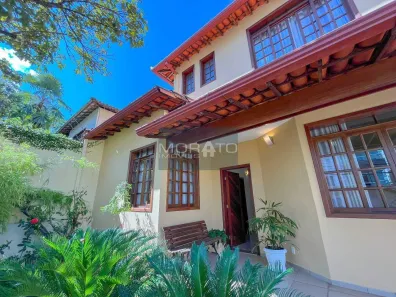 Casa com 3 Quartos à venda, 320m² no Castelo, Belo Horizonte