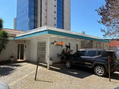 Imóvel Comercial com 5 Quartos para alugar, 425m² no Cambuí, Campinas