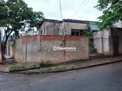 Casa com 2 Quartos à venda, 183m² no Jardim Vergueiro, Sorocaba