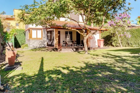 Casa com 3 Quartos para alugar, 166m² no Campeche, Florianópolis