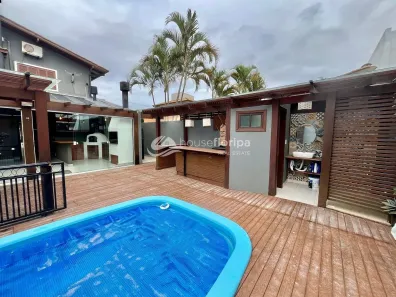 Casa com 3 Quartos à venda, 230m² no Rio Tavares, Florianópolis