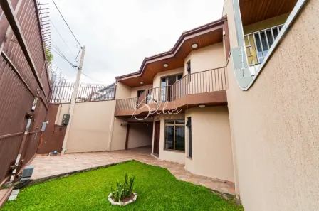 Sobrado com 3 Quartos à venda, 220m² no Guaíra, Curitiba