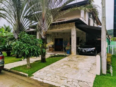 Sobrado com 4 Quartos à venda, 377m² no Horto Florestal, Ubatuba