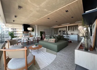 Apartamento com 4 Quartos à venda, 197m² no Jardim das Acácias, São Paulo