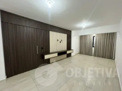 Apartamento com 2 Quartos para alugar, 83m² no Centro, Uberlândia
