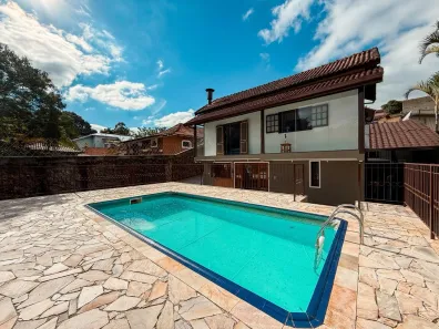 Casa de Condomínio com 5 Quartos à venda, 375m² no Terras do Madeira, Carapicuíba