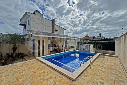 Casa com 3 Quartos à venda, 306m² no , Peruíbe
