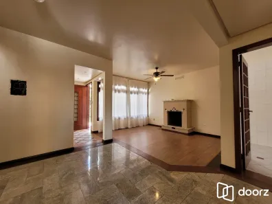 Casa com 4 Quartos à venda, 365m² no Passo da Areia, Porto Alegre