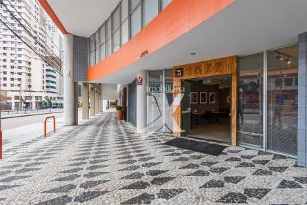Ponto Comercial à venda, 822m² no Rebouças, Curitiba