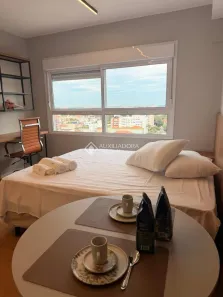 Apartamento com 1 Quarto para alugar, 25m² no Passo da Areia, Porto Alegre