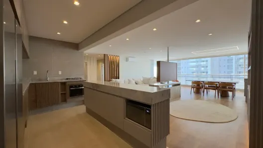 Apartamento com 3 Quartos à venda, 197m² no Jardim das Acácias, São Paulo