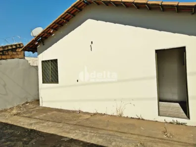 Casa com 2 Quartos à venda, 60m² no Tocantins, Uberlândia