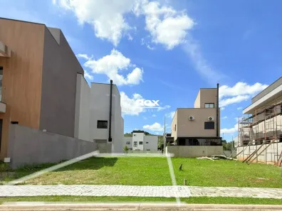 Lote/Terreno à venda, 220m² no Santa Cândida, Curitiba