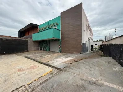 Prédio Comercial à venda, 438m² no Vila Rosa, Goiânia