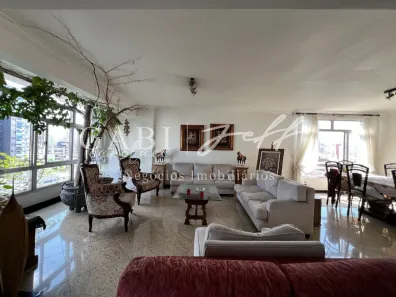 Apartamento com 3 Quartos à venda, 223m² no Gonzaga, Santos