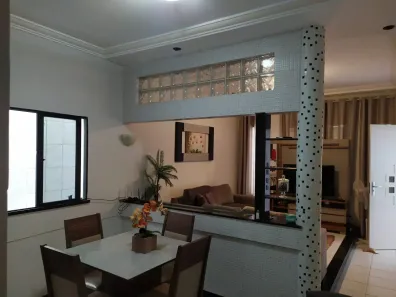 Casa com 5 Quartos à venda, 200m² no Jabotiana, Aracaju