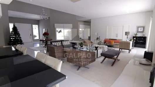 Sobrado com 4 Quartos para venda ou aluguel, 790m² no Alphaville, Santana de Parnaíba
