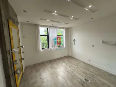 Sala Comercial à venda, 28m² no Recreio dos Bandeirantes, Rio de Janeiro