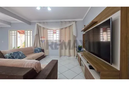 Casa com 3 Quartos à venda, 250m² no Taguatinga Sul, Brasília