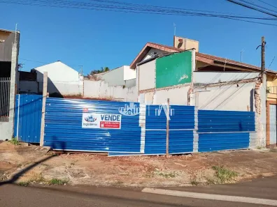 Lote/Terreno à venda, 300m² no Califórnia, Londrina