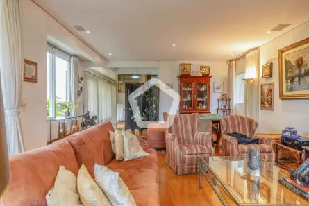 Casa com 8 Quartos à venda, 520m² no Sumaré, São Paulo