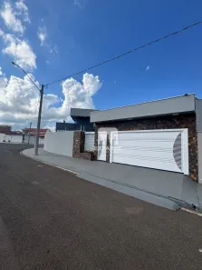 Casa com 3 Quartos à venda, 200m² no Jardim Ypê, Botucatu
