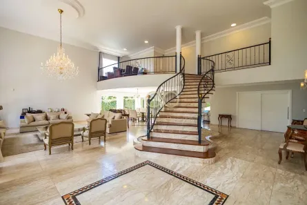 Casa de Condomínio com 4 Quartos à venda, 642m² no Butiatuvinha, Curitiba