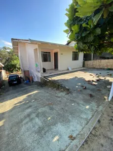 Casa com 3 Quartos à venda, 180m² no Jarivatuba, Joinville