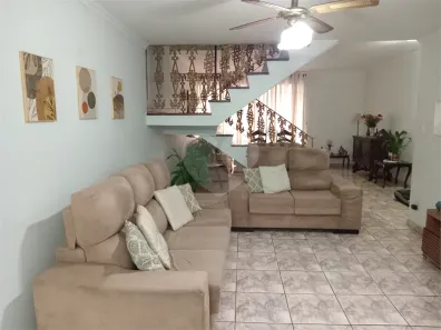 Sobrado com 4 Quartos à venda, 165m² no Cidade Monções, São Paulo