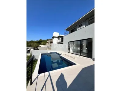 Casa de Condomínio com 3 Quartos à venda, 211m² no Chácaras Maringá, Atibaia