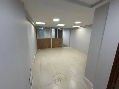 Sala Comercial com 2 Quartos para alugar, 33m² no Cavaleiros, Macaé