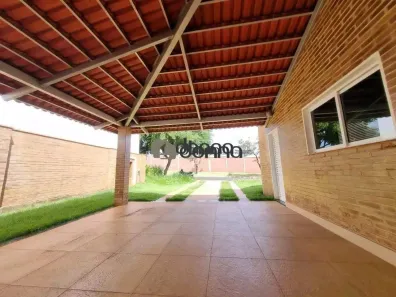 Casa com 3 Quartos para alugar, 210m² no Damha Residencial Uberaba I, Uberaba