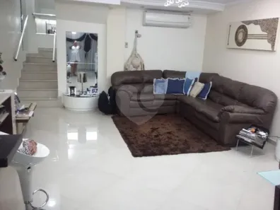 Casa de Condomínio com 4 Quartos à venda, 179m² no Sítio da Figueira, São Paulo