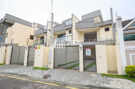 Sobrado com 3 Quartos à venda, 139m² no Água Verde, Curitiba