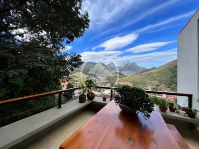 Casa de Condomínio com 2 Quartos para alugar, 134m² no Vargem Grande, Teresópolis