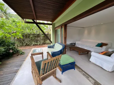 Casa com 4 Quartos à venda, 300m² no Itapuã, Salvador