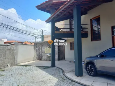 Casa com 4 Quartos à venda, 380m² no Parque Manibura, Fortaleza