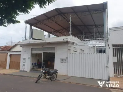 Galpão/Depósito/Armazém à venda, 424m² no Nossa Senhora da Abadia, Uberaba