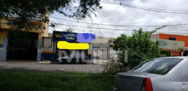 Ponto Comercial com 3 Quartos à venda, 200m² no Luizote de Freitas, Uberlândia
