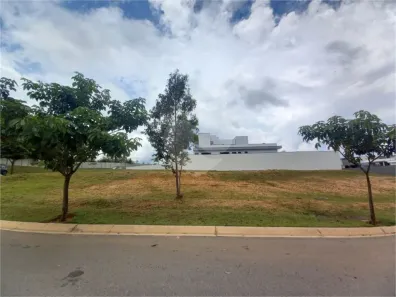 Lote/Terreno à venda, 675m² no Santa Cândida, Vinhedo