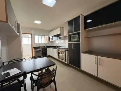 Apartamento com 3 Quartos à venda, 134m² no Gonzaga, Santos
