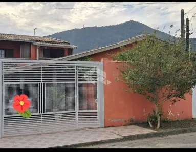 Casa com 3 Quartos à venda, 110m² no Ipiranga, Caraguatatuba