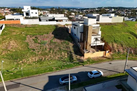 Lote/Terreno à venda, 330m² no Residencial Jatobás, Louveira