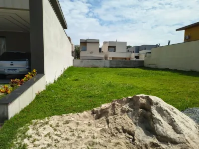 Lote/Terreno à venda, 212m² no Jardim Jacinto, Jacareí