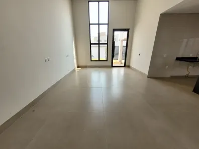 Casa com 3 Quartos à venda, 180m² no Novo Mundo, Uberlândia