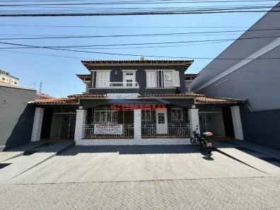 Sobrado com 4 Quartos para alugar, 129m² no Centro, São Carlos
